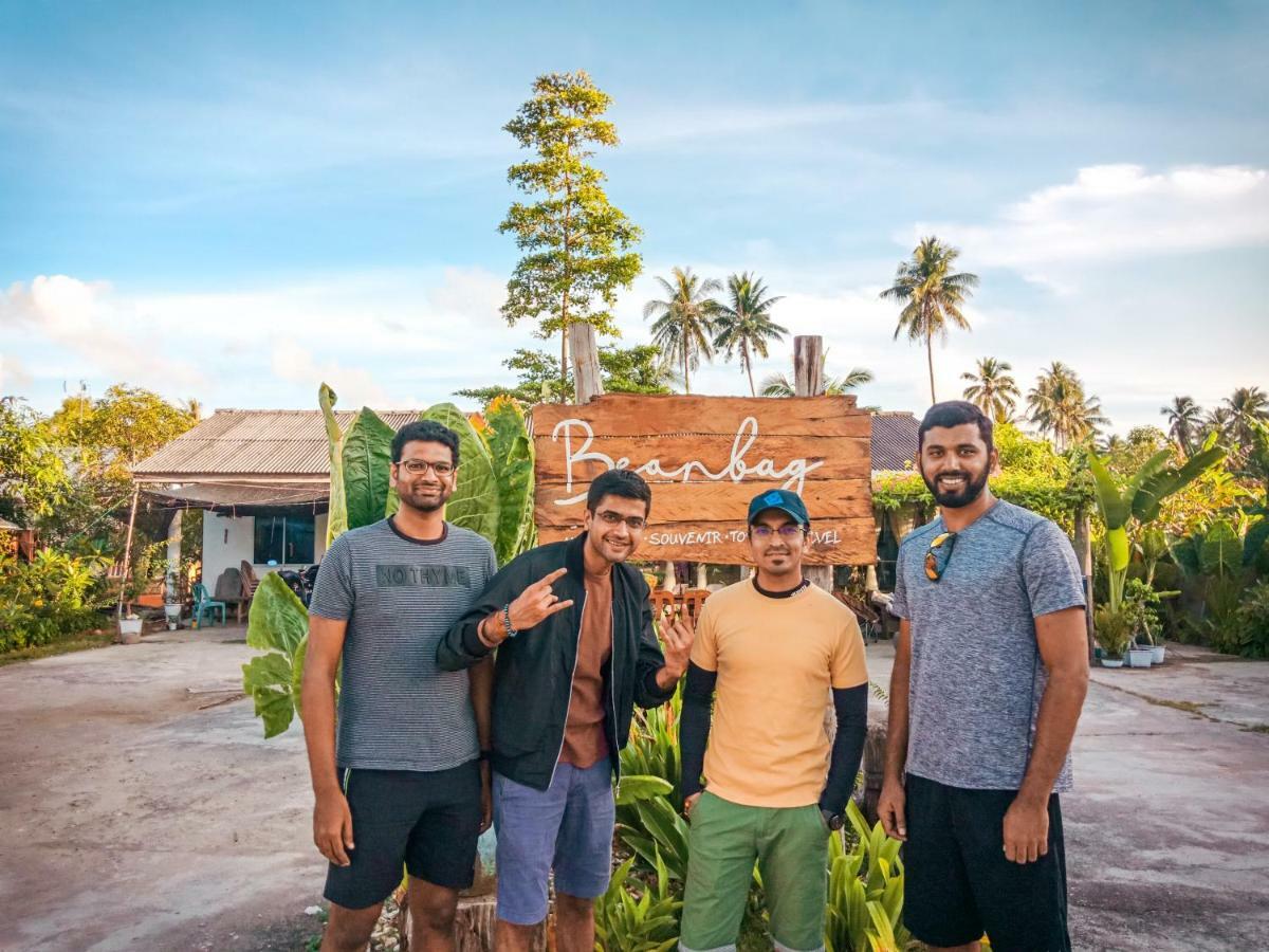 Beanbag Bintan Backpacker Hostel Kangkakawal ภายนอก รูปภาพ